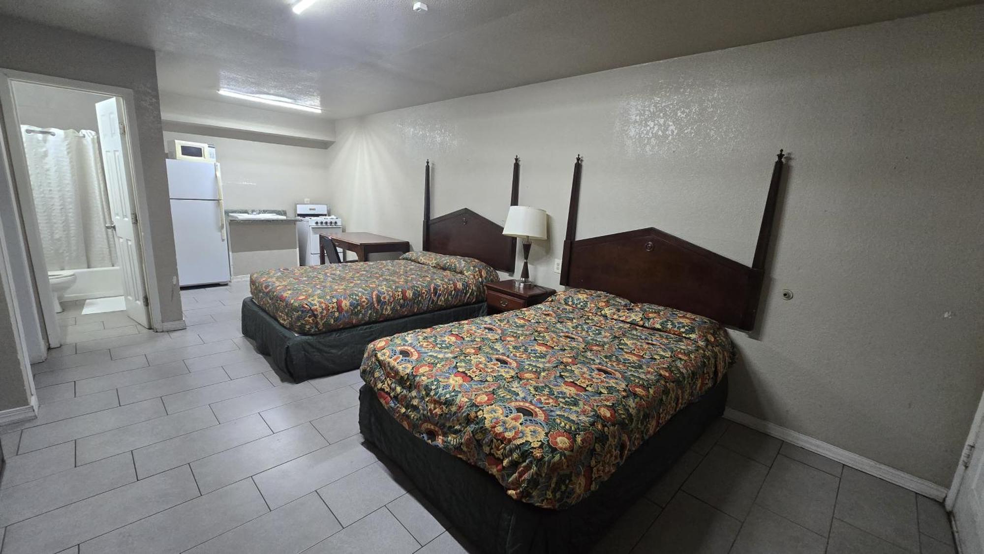Super 7 Inn By Oyo San Antonio Nw Medical Center מראה חיצוני תמונה